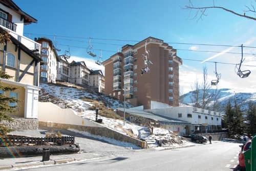 Apts Todosierranevada Edif Alhambra