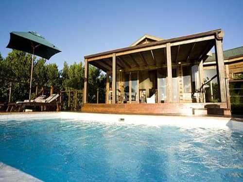 Elephant Hide Of Knysna Guest Lodge