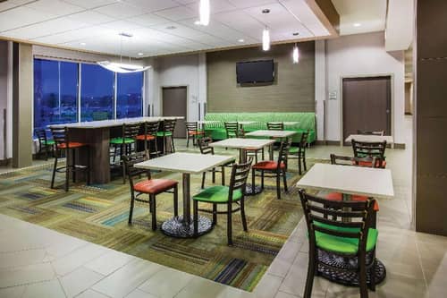 La Quinta Inn Suites By Wyndham St Paul Woodbury