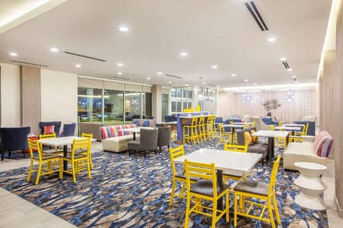 La Quinta Inn Suites By Wyndham Dallas Duncanville