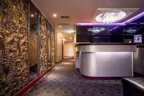 Goldenhome Hotel