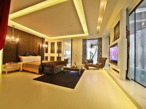 Han Guan Motel