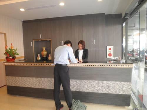 Green Park Commercial Hotel