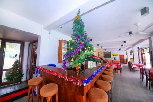 Rockside Beach Resort