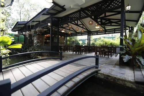 Cloud 10 Boutique Hotel