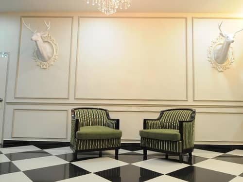 Luscious Hotel
