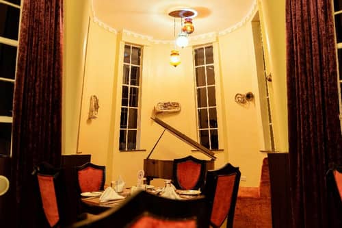 Tafaria Castle And Country Lodge