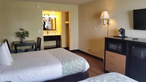 Blu Atlantic Oceanfront Hotel Suites