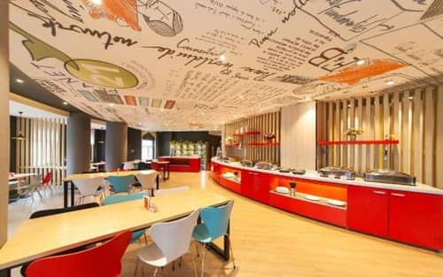 Ibis Urumqi Weixing Square Hotel