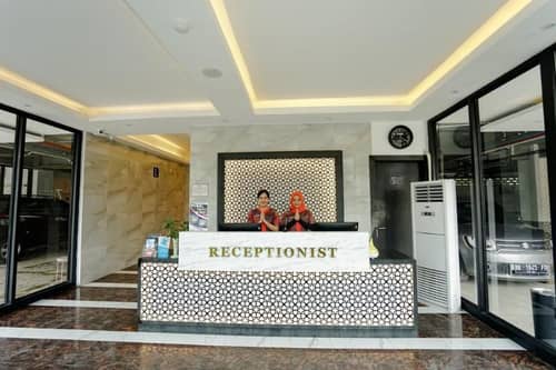 Deli Hotel