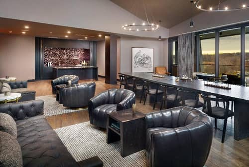 Omni Viking Lakes Hotel