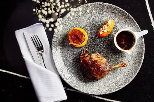 Holiday Inn Express Warsaw - The HUB