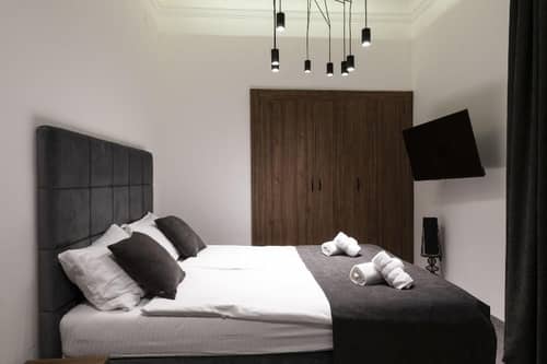 Kings Palace Suites