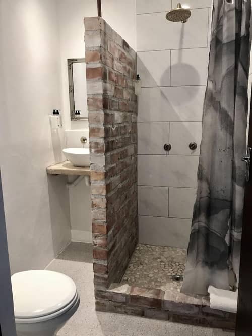 Dolphin Circle Bed And Breakfast