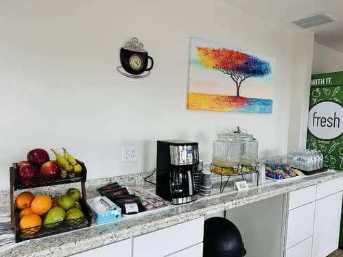 Timberland Inn & Suites