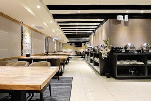 J Hotel