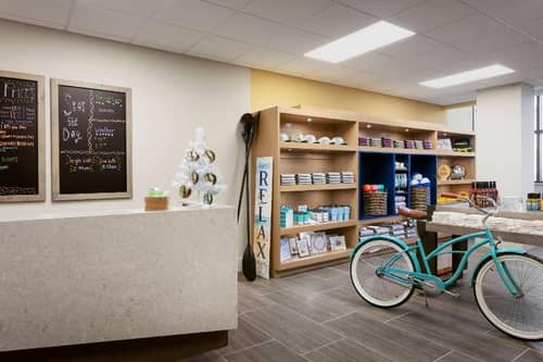 Delta Hotels By Marriott Virginia Beach Waterfront