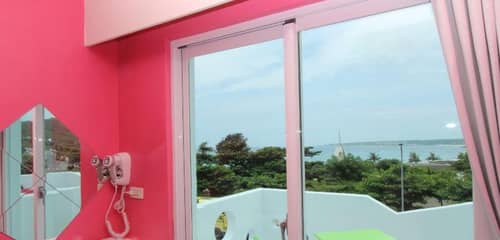 Bluebay Inn