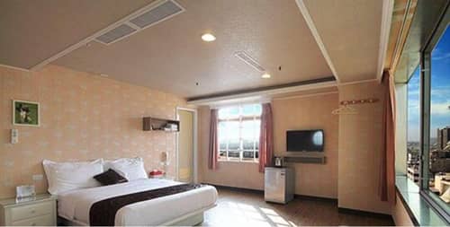 Ya Tai Hotel