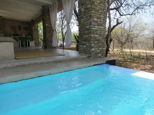Foxy Crocodile Bush Retreat