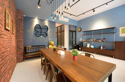 Butterfly Slide B & B