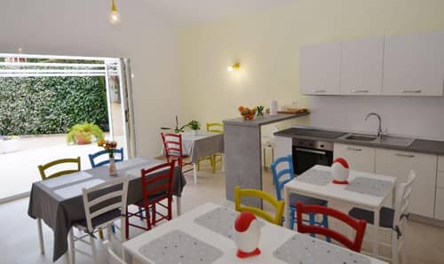 Apartments & Rooms Petra