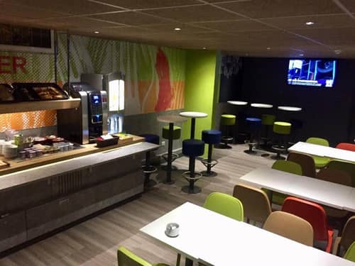 芒特拉若利宜必思快捷酒店