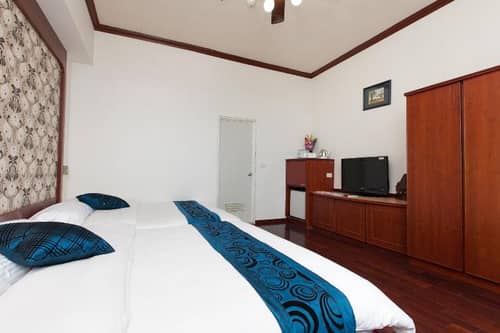 Tau Tau Chu Hotel