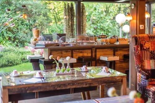 Les Cabanes De La Maison Rouge