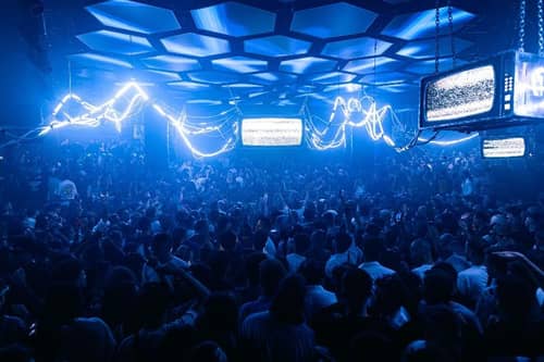 El Hotel Pacha – Includes entrance to Pacha Club