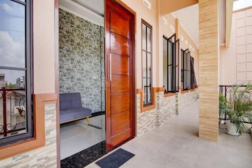 90233 The Shine Residence