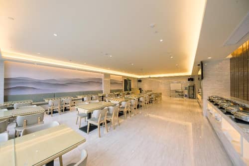 Ji Hotel (Jiaxing Wanda Plaza)