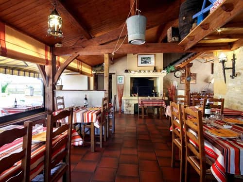 Logis Domaine De La Rhonie