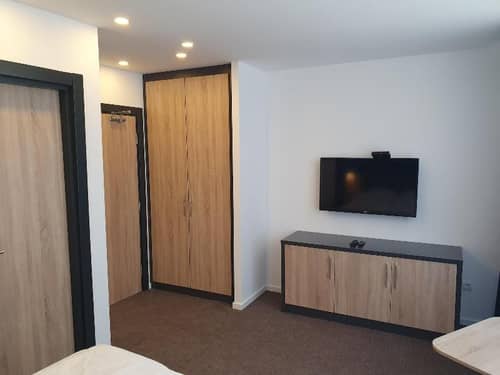 Premium Crown Suites