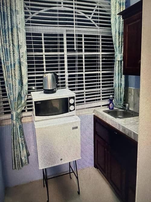 Dela de-Rose Guest House negril Jamaica