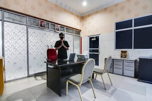 91514 Gedung Putih Inn Syariah