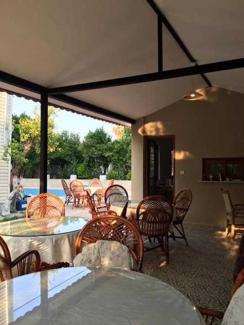 Felicity Hotel & Bungalows