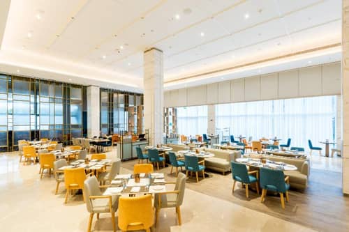 Holiday Inn Lucknow Airport