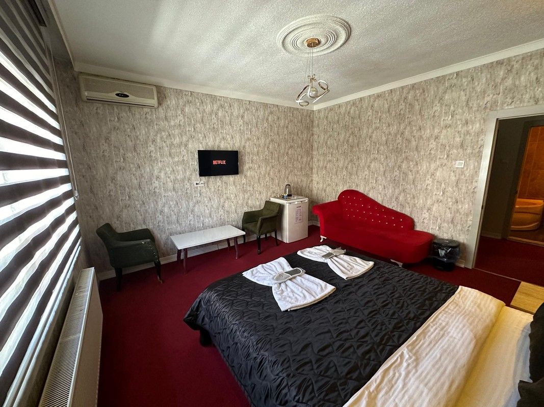 Enjoy House