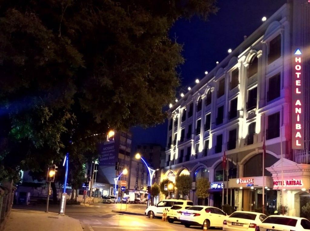 Anibal Hotel