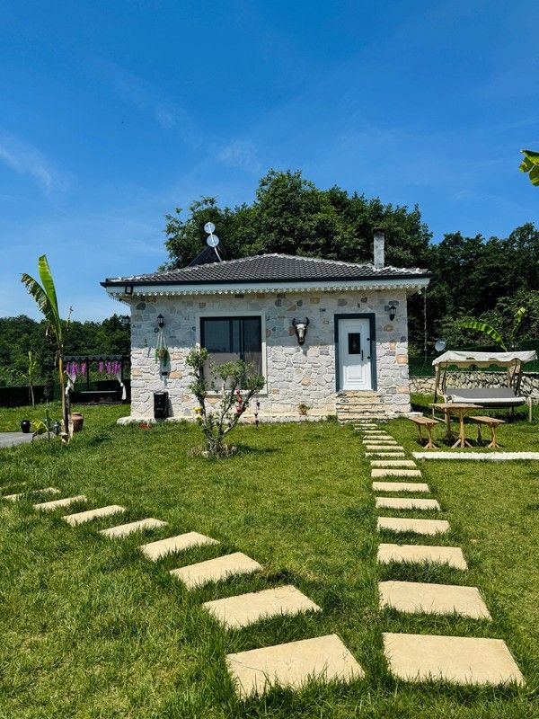 Meda Suite