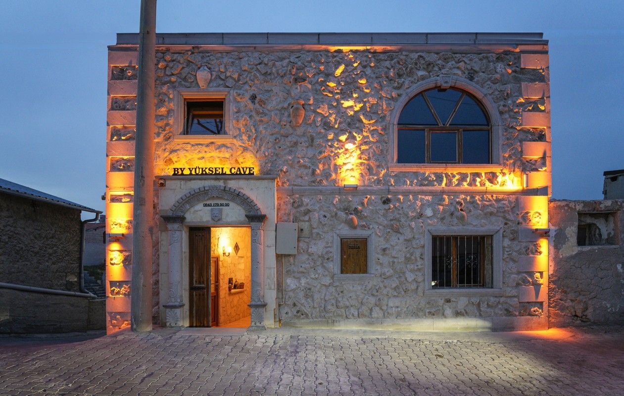 By Yüksel Cave House