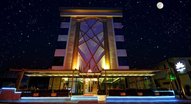 Golden Deluxe Hotel