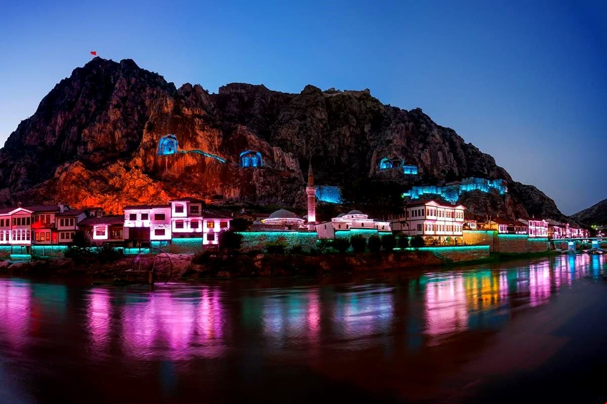 Anıt Otel