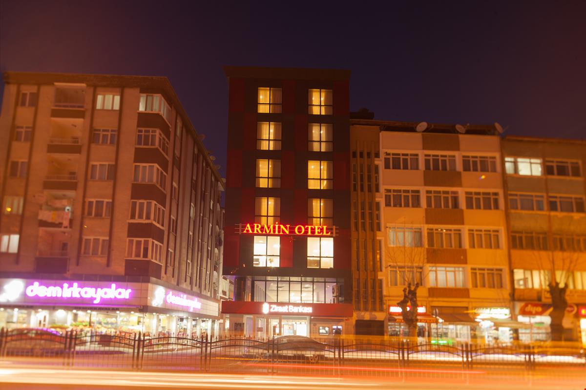 Armin Otel