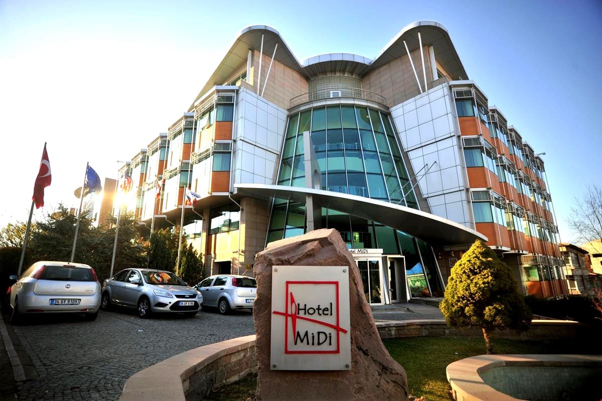 Hotel Midi