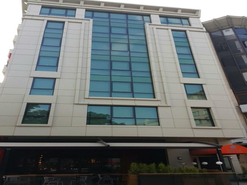 Onyx Business Hotel