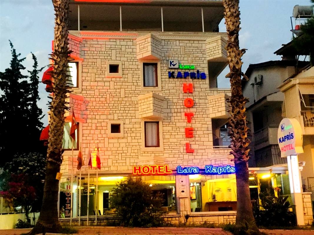 Lara Kapris Hotel