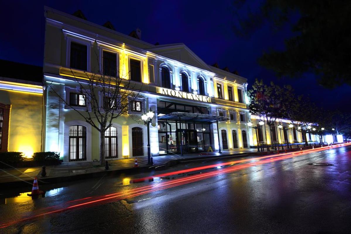 Montania Special Class Hotel