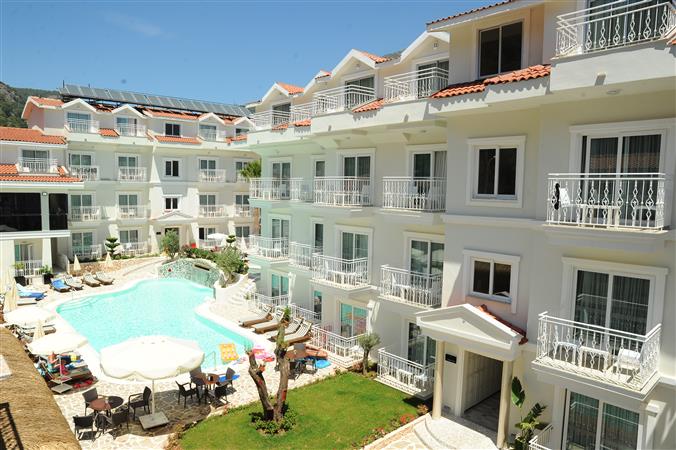Montebello Deluxe Hotel